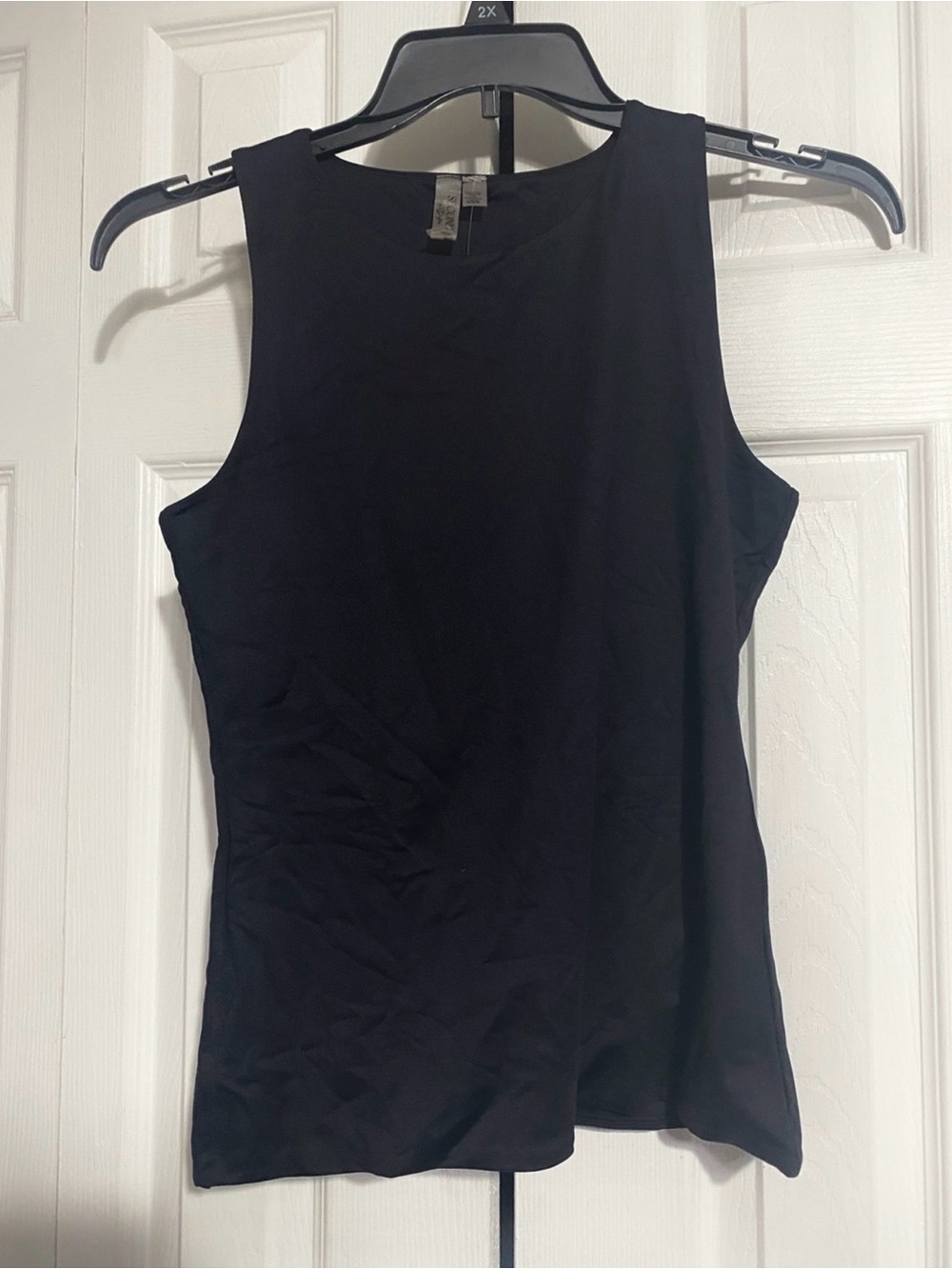 Second Skin NWT black lined soft & comfy tank top shirt size LARGE